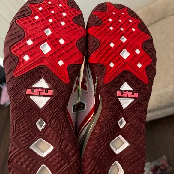 Nike Lebron 18 Mimi - Picture 5 of 5